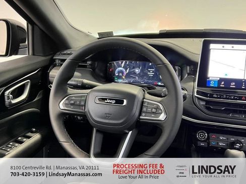 New 2026 Jeep Compass Limited w/ Sun, Sound & Navigation Group AWD/4WD image 17