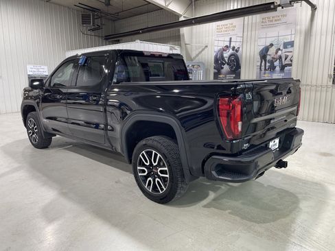 Used 2021 GMC Sierra 1500 AT4 w/ AT4 Premium Package AWD/4WD image 6