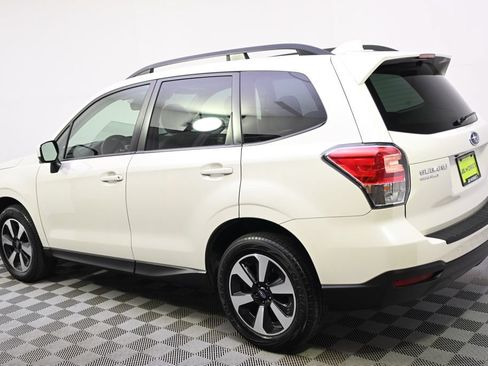 Used 2018 Subaru Forester 2.5i Premium AWD/4WD image 3