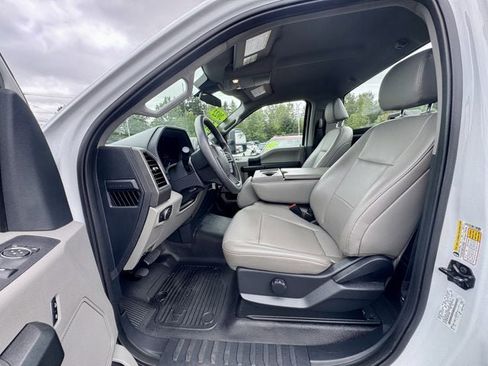 Used 2022 Ford F250 XL w/ Power Equipment Group AWD/4WD image 9