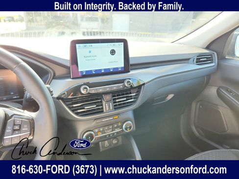 Used 2024 Ford Escape Active w/ Cold Weather Package FWD image 18