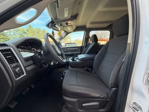 Used 2019 RAM 1500 Classic Warlock w/ Electronics Group AWD/4WD image 9