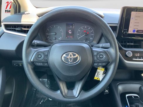 Used 2024 Toyota Corolla LE FWD image 37