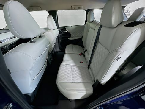 Used 2024 Mitsubishi Outlander SEL image 26