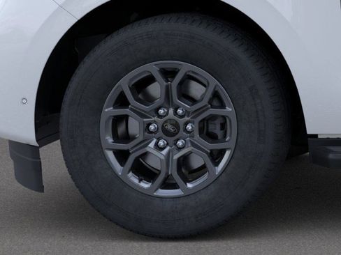 New 2026 Ford Expedition Active image 22