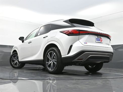 Used 2023 Lexus RX 350h image 29