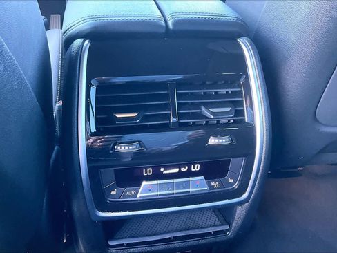 Used 2024 BMW X5 xDrive40i w/ Premium Package image 38