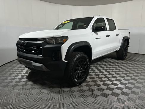 Used 2026 Chevrolet Colorado Trail Boss AWD/4WD image 4