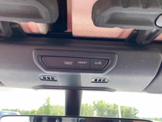 Used 2022 Jeep Gladiator Mojave w/ Cold Weather Group AWD/4WD image 14