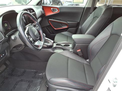 Certified 2023 Kia Soul GT-Line FWD image 12