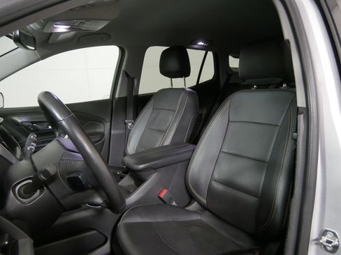 Used 2019 GMC Terrain SLT w/ Preferred Package image 10