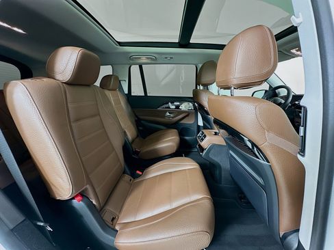 Used 2024 Mercedes-Benz GLS 450 GLS 450 image 31