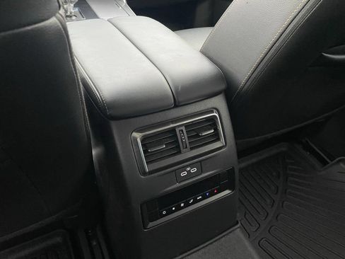Used 2024 MAZDA CX-90 3.3 Turbo w/ Preferred Plus AWD/4WD image 29