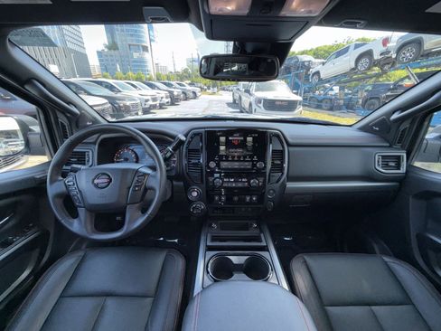 Used 2021 Nissan Titan PRO-4X w/ Pro-4x Convenience Package AWD/4WD image 23