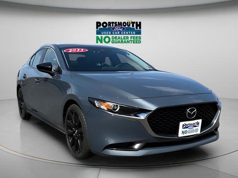 Used 2023 MAZDA MAZDA3 s FWD image 2
