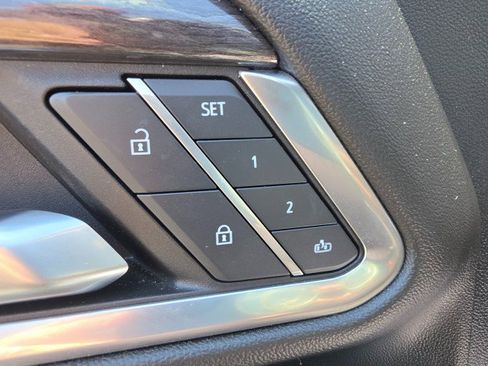 Used 2024 Chevrolet Silverado 1500 LTZ AWD/4WD image 35