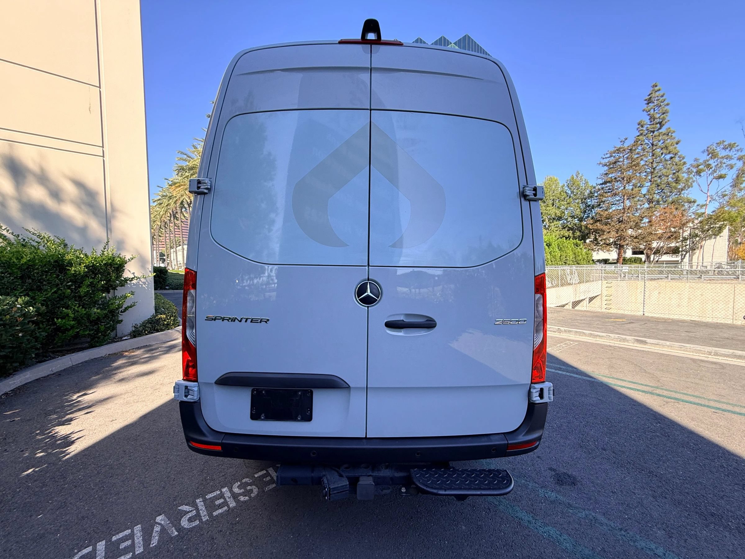 Used 2022 Mercedes-Benz Sprinter 2500 144 Crew image 5