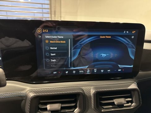 Used 2025 Ford Mustang Dark Horse image 46