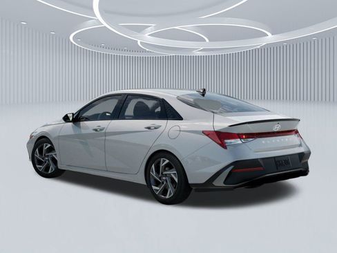 New 2026 Hyundai Elantra SEL Sport Premium FWD image 5