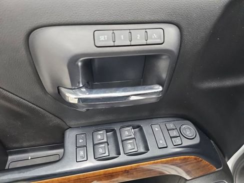 Used 2017 Chevrolet Silverado 2500 High Country w/ Duramax Plus Package AWD/4WD image 11