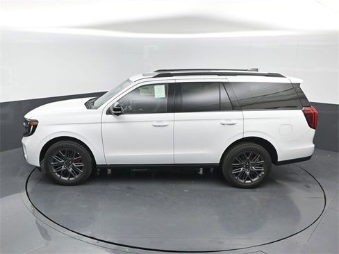 New 2025 Ford Expedition Platinum w/ Stealth Performance Package image 12
