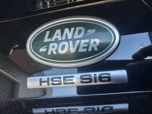 Used 2017 Land Rover Discovery HSE image 26