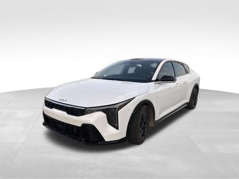Certified 2025 Kia K4 GT-Line Turbo FWD image 8
