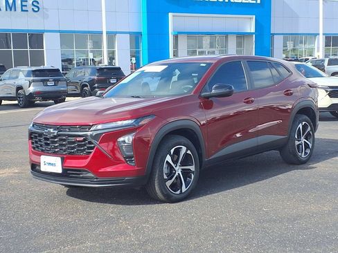 Used 2024 Chevrolet Trax RS FWD image 4