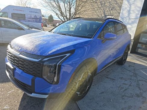 New 2026 Kia Sportage EX w/ EX Panorama Roof Package AWD/4WD image 3