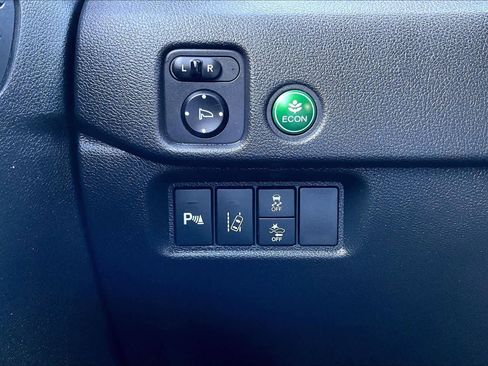 Used 2018 Honda Pilot Touring image 34