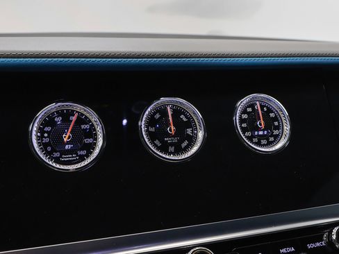 Used 2022 Bentley Continental GT AWD/4WD image 58