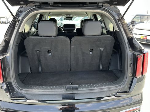 Certified 2023 Kia Sorento S FWD image 20