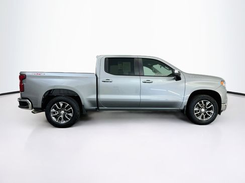 Used 2024 Chevrolet Silverado 1500 LT AWD/4WD image 10