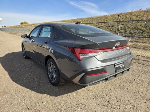 New 2025 Hyundai Elantra Blue image 3