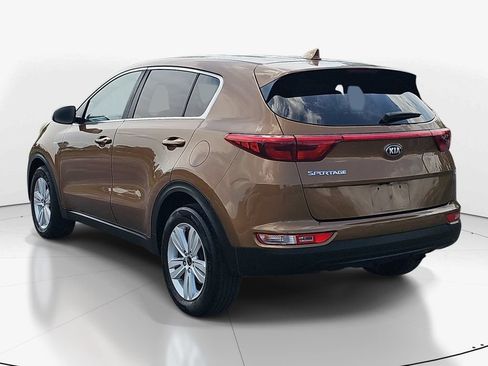 Used 2018 Kia Sportage LX AWD/4WD image 8
