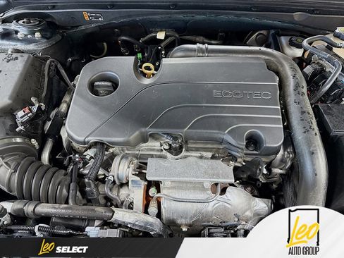 Used 2021 Chevrolet Malibu LT image 29