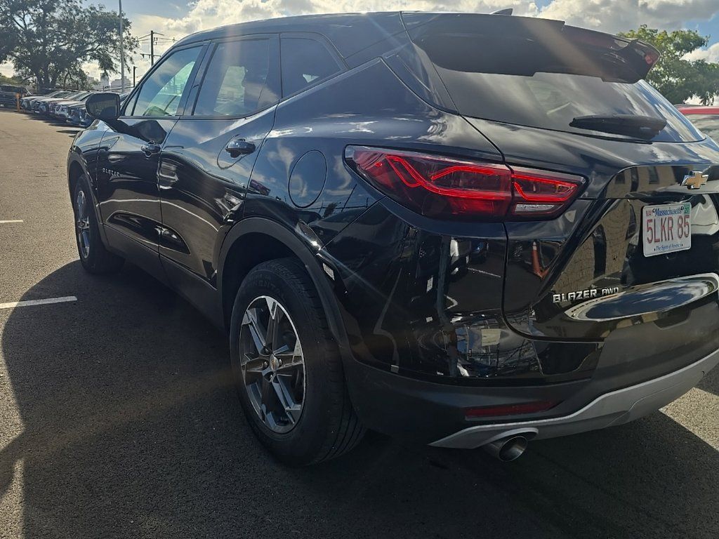 Used 2025 Chevrolet Blazer LT AWD/4WD image 4
