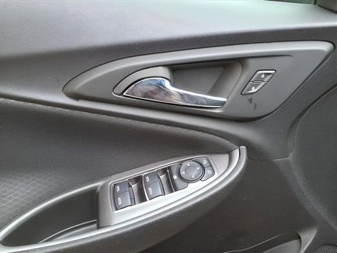 Used 2023 Chevrolet Malibu LS image 11