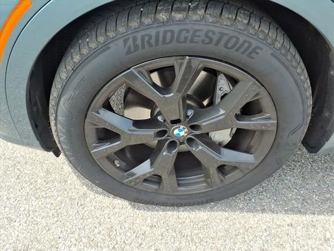 Used 2024 BMW X7 xDrive40i AWD/4WD image 11