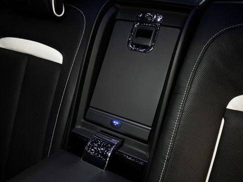 Used 2020 Rolls-Royce Cullinan AWD/4WD image 37