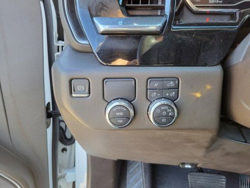 Used 2023 GMC Sierra 1500 SLT w/ SLT Premium Package image 18