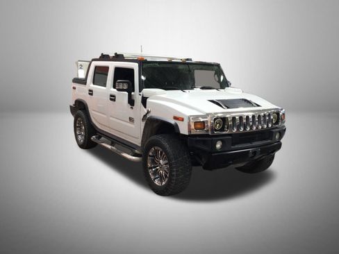 Used 2005 HUMMER H2 SUT w/ Preferred Equipment Group AWD/4WD image 3