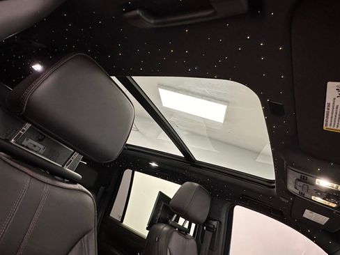 Used 2021 Chevrolet Suburban RST w/ Luxury Package image 23