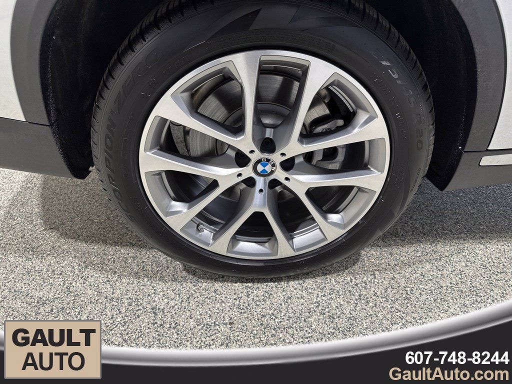 Used 2026 BMW X5 xDrive50e AWD/4WD image 21
