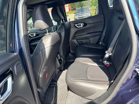New 2026 Jeep Compass Trailhawk w/ Sun, Sound & Navigation Group AWD/4WD image 23
