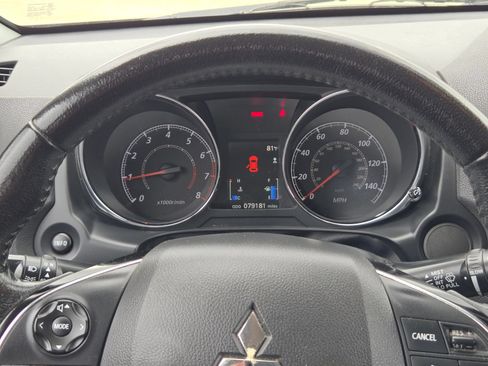 Used 2017 Mitsubishi Outlander Sport ES FWD image 21