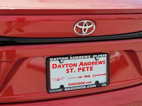 Used 2021 Toyota Corolla SE image 9