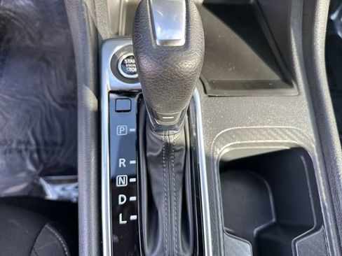 Used 2024 Nissan Sentra SV image 23