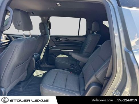 Used 2024 Chevrolet Traverse LT AWD/4WD image 16