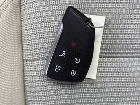 Used 2023 Buick Envision Preferred image 23